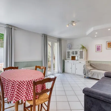 De Village Vakantiehuis Montagnac (Herault)